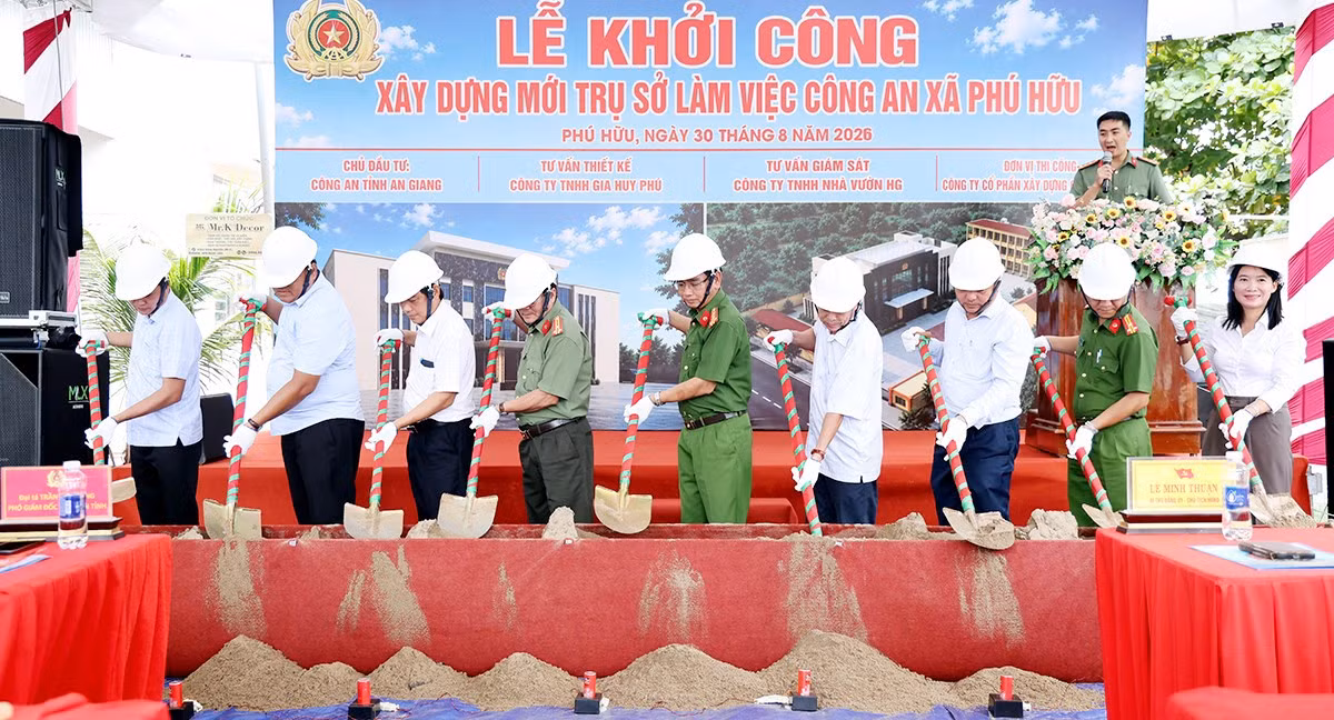 phu-huu.jpg