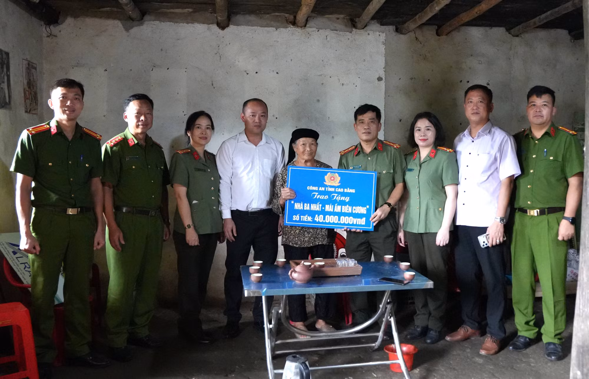 ho-nong-thi-cau-xom-ban-ruoc-xa-dam-thuy.jpg