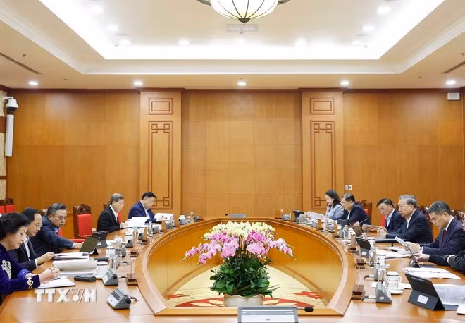 Tổng Bí thư: Tuyệt đối không xảy ra tình trạng du Xuân kéo dài, lơ là nhiệm vụ -0