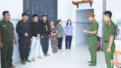 Nhóm nhân viên quản lý kho “ăn” 1.200 tấn nguyên liệu chì nhập khẩu