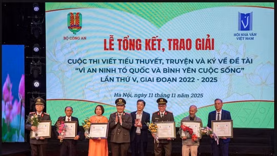 Trưởng thành cùng lực lượng