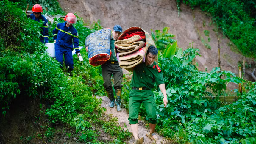 Công an Sơn La: Điểm tựa của nhân dân trong thiên tai