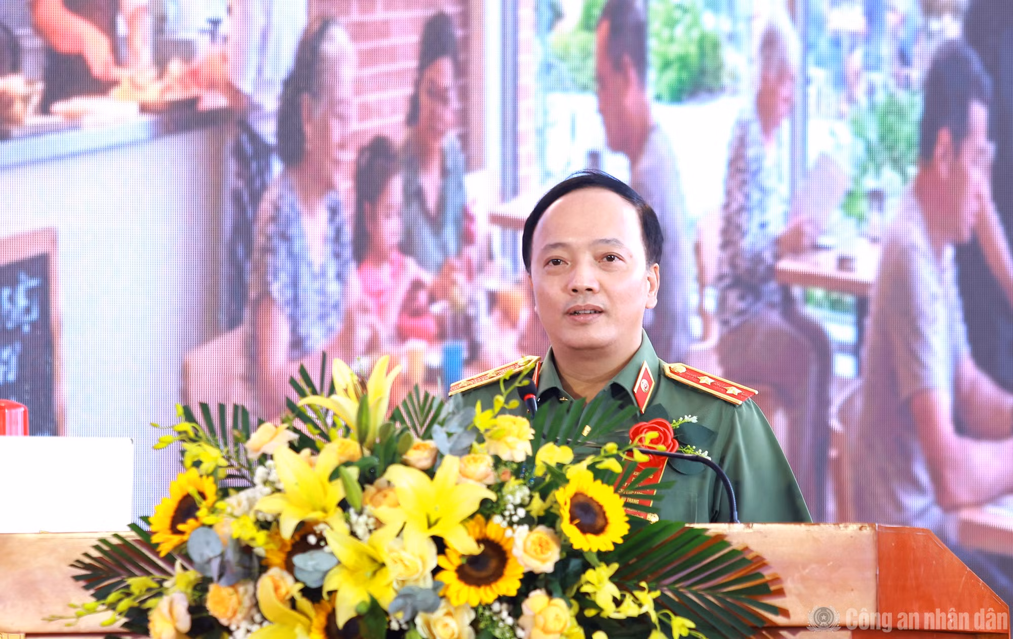 cand_br_k-ha1641.jpg