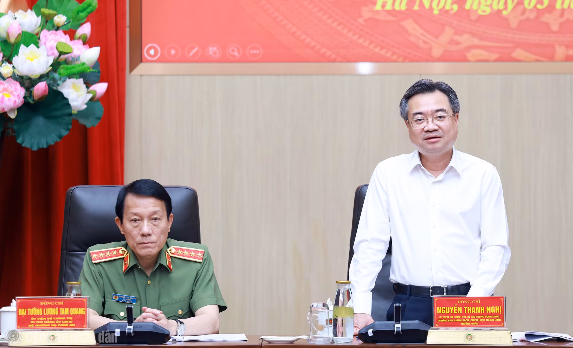 cand_bl_k-ha1530.jpg