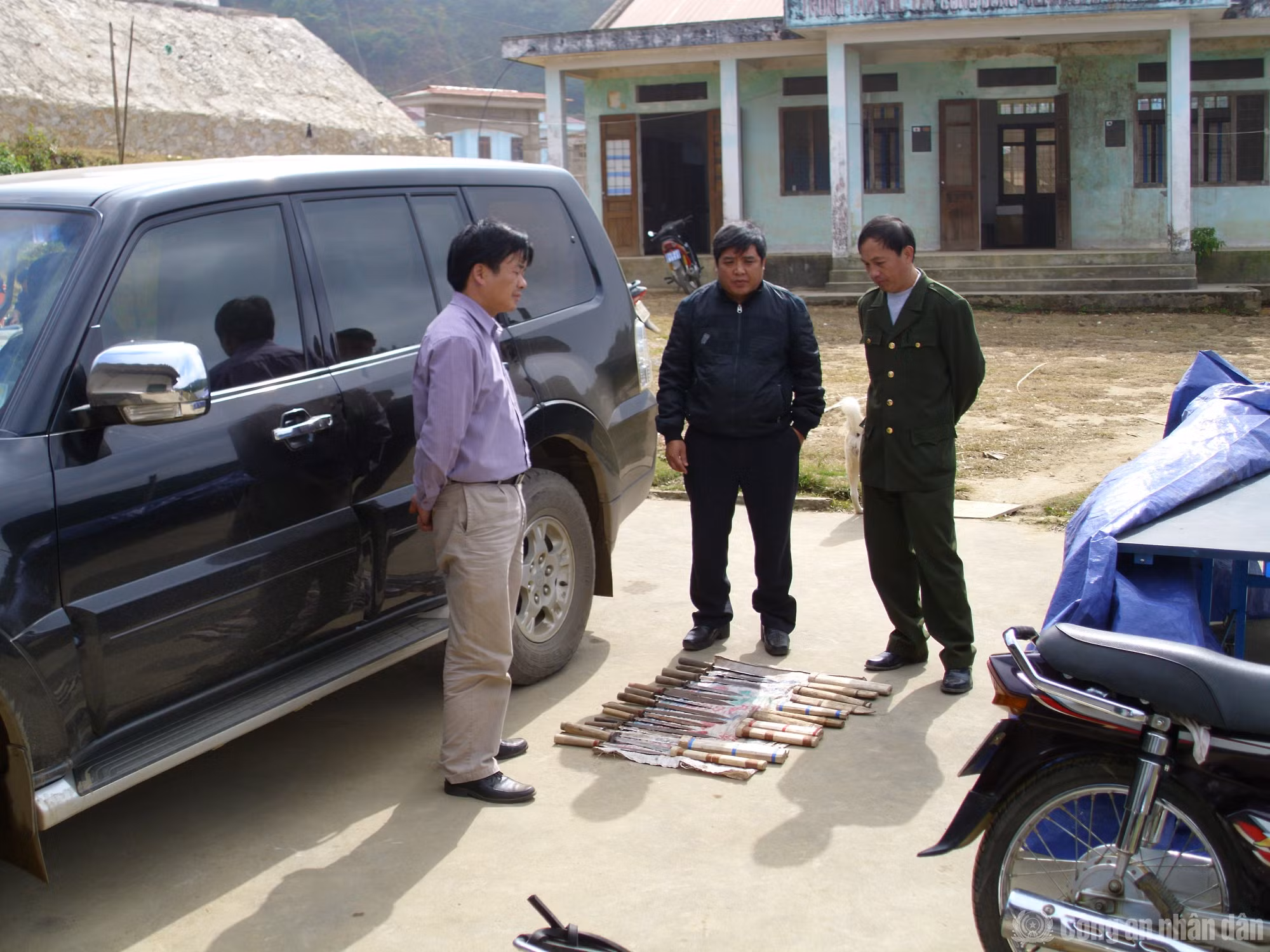 cand_br_tang-vat-thu-giu-duoc-2.jpg