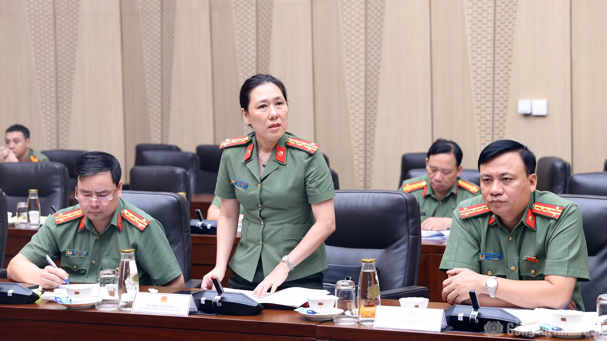 cand_br_k-ha1164.jpg