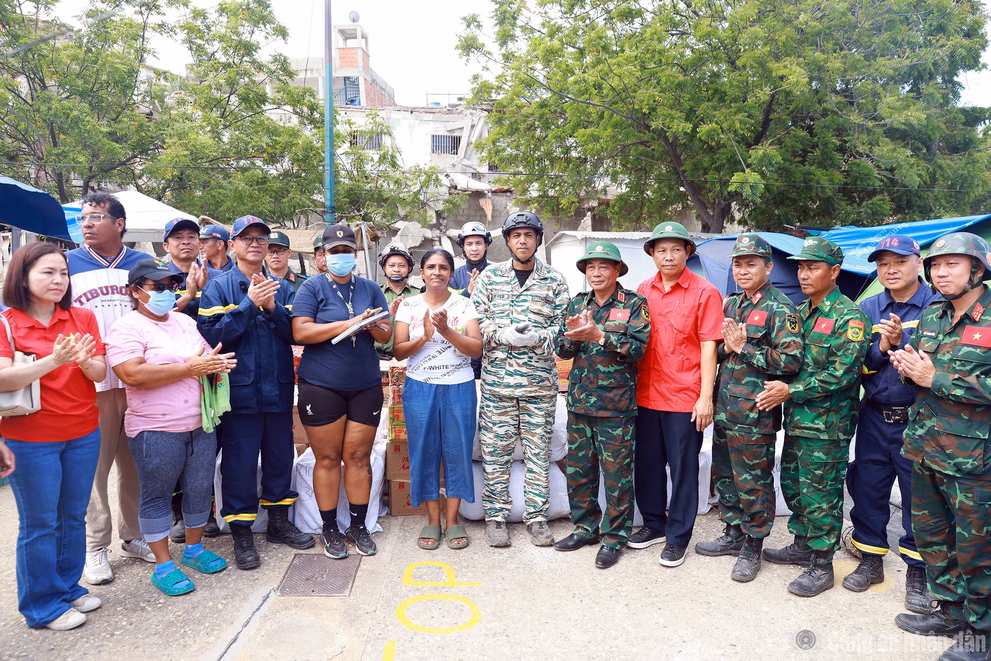 cand_br_k-ha6916.jpg