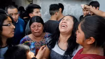 Đẫm nước mắt tại biên giới Mỹ - Mexico trong ngày cuối đoàn tụ gia đình nhập cư