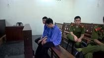 Tử hình kẻ đâm chết người trước cổng công ty giày