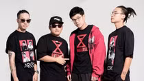 Cú bẻ lái của Rap Việt