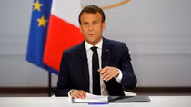 Tổng thống Macron tiếp tục "xuống thang" nhằm trấn an người dân Pháp