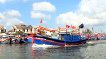 Ngư dân vươn khơi bám biển Hoàng Sa, Trường Sa