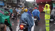 Cần nhiều giải pháp cấp bách trong việc chống ùn tắc 
