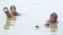 Đời lặn sông
