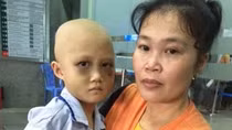 Nỗi đau mang gương mặt trẻ thơ