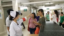 Giảm các thủ tục khám, chữa bệnh để thuận lợi cho người dân