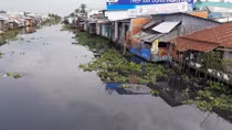 Người dân kêu cứu vì nước sông ô nhiễm nặng