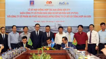 Ký kết hợp đồng hợp tác gia công sợi DTY của NMXS Đình Vũ