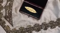 Lá nguyệt quế trên vương miện của Napoléon giá 734.000 USD