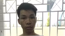 Đi trộm tài sản còn “thủ cất” còng số 8