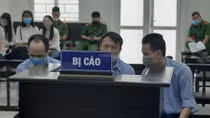Làm giả giấy tờ 3 ô tô xịn đem cầm cố lấy tiền