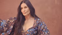 Demi Moore, nổi tiếng đi kèm tai tiếng