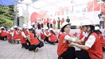 Mít tinh kỷ niệm Ngày Chữ thập đỏ và Trăng lưỡi liềm đỏ Quốc tế