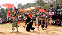 Hội xuân của người H’mông