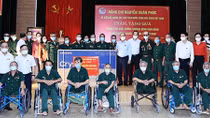 Chủ tịch nước Nguyễn Xuân Phúc thăm, tặng quà thương binh, gia đình liệt sĩ tại Hà Nam