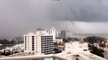 Siêu bão Irma sức gió 210km/h đổ bộ Florida, Mỹ