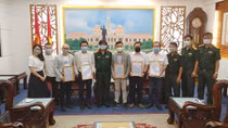Trao tặng vật tư y tế cho Bộ Tư lệnh TP Hồ Chí Minh 