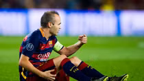 "Thánh" Andres Iniesta bóng gió khả năng rời Barca