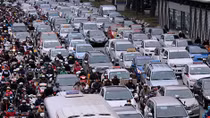 Cần thận trọng khi thêm làn ưu tiên cho xe buýt Hà Nội