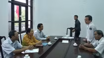  Giám đốc Sở TT-TT Thừa Thiên - Huế trực tiếp đi xin lỗi bác sĩ Truyện
