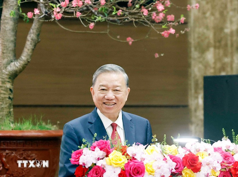 Tổng Bí thư Tô Lâm thăm, chúc Tết Đảng bộ, chính quyền, nhân dân Thủ đô Hà Nội -0