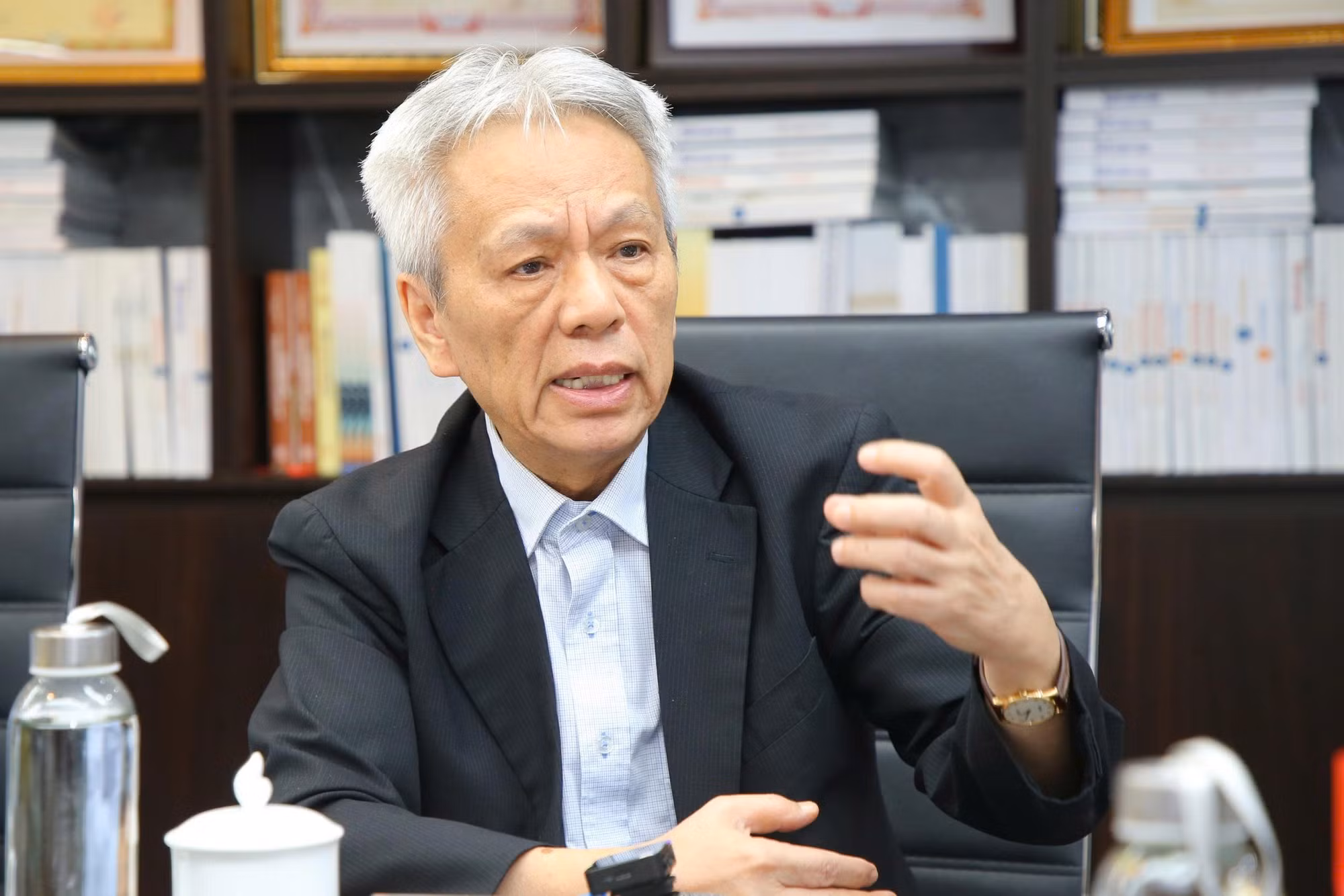 “Tiến lên!” – Khi lời hiệu triệu trở thành mệnh lệnh hành động -0