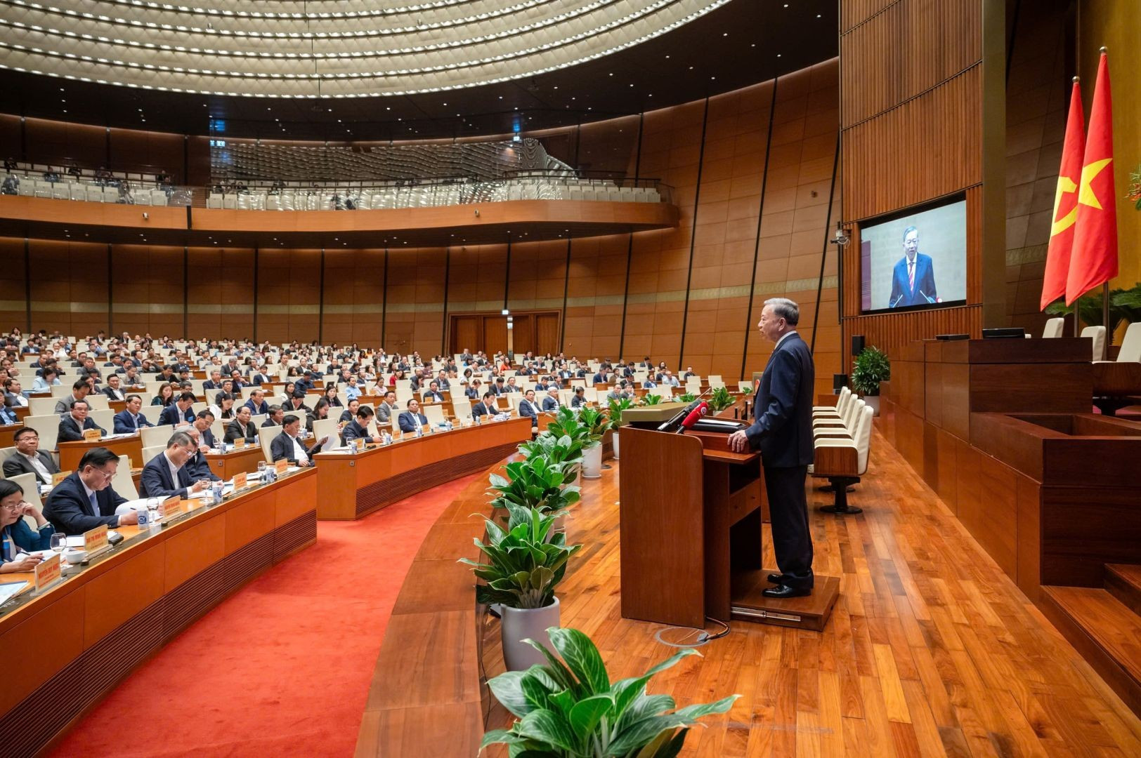 Khẩn trương đưa Nghị quyết Đại hội XIV vào cuộc sống: Lời cam kết danh dự của Đảng trước nhân dân -0