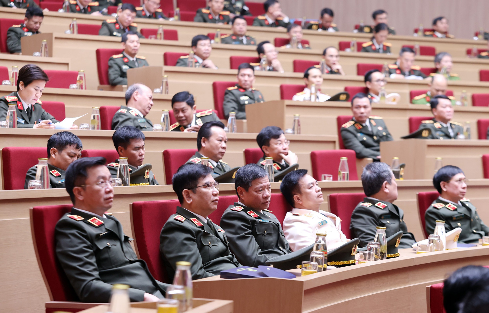 Theo lời Bác dạy - Đổi mới tư duy - Nâng cao tri thức - Chính quy hiện đại - Vì Đảng, vì dân ảnh 6