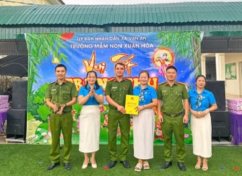 Cụ thể hoá Nghị quyết Đại hội XIV của Đảng - Ghi nhận từ thực tiễn Công an cơ sở -0