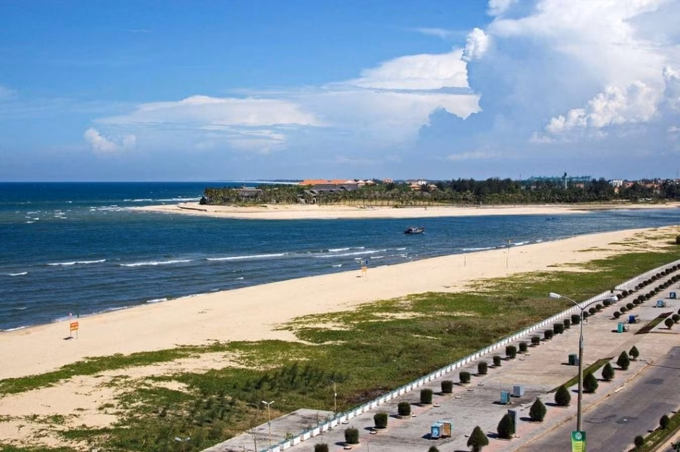 bien-nhat-le.jpg