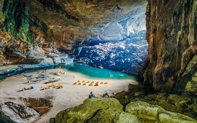top-16-dia-diem-du-lich-quang-binh-dep-duoc-nhieu-nguoi-san-don-nhat.jpg