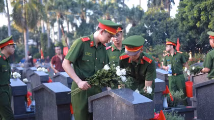 Giáo dục truyền thống, nâng cao trách nhiệm chăm lo cho người có công