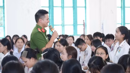  Đưa kiến thức pháp luật thấm sâu vào lứa tuổi học đường