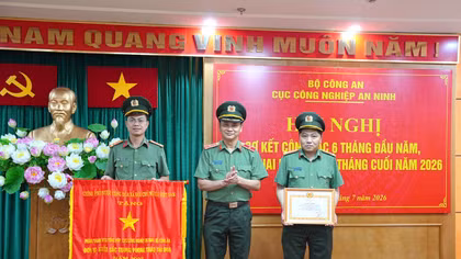 Khơi thông "điểm nghẽn", tạo điều kiện thuận lợi phát triển công nghiệp an ninh.
