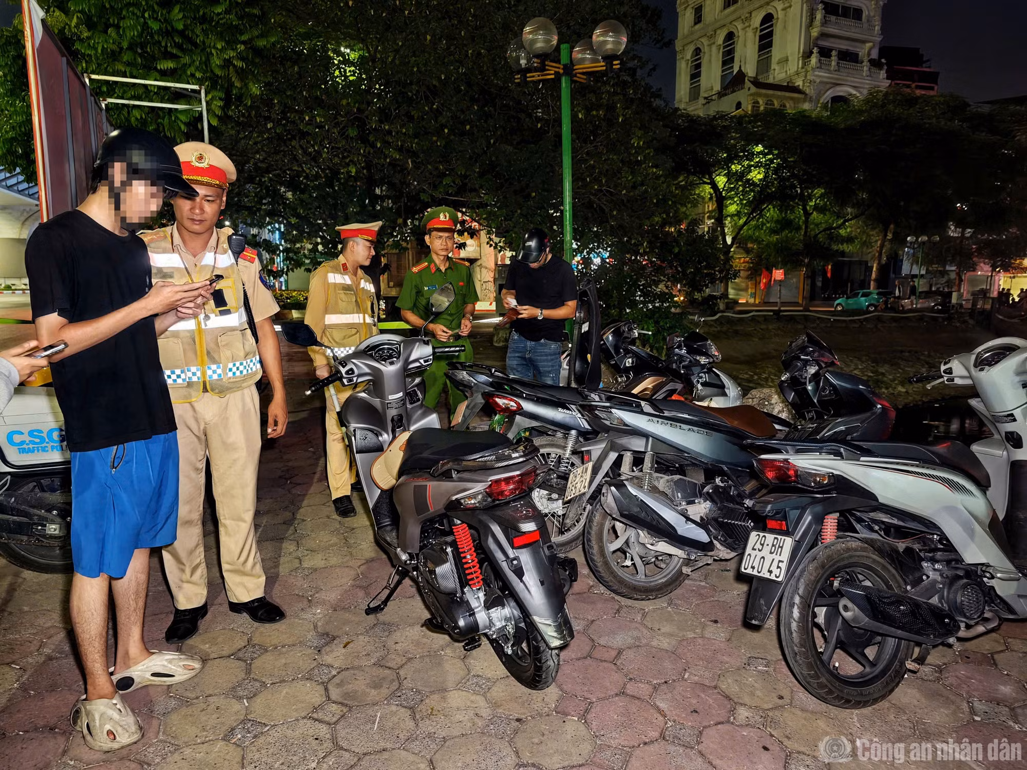 cand_br_doi-ba-23.jpg