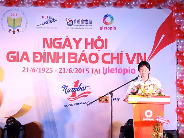 Ông Lê Thái Hỷ - Giám đốc Sở Thông tin Truyền thông TP. Hồ Chí Minh phát biểu khai mạc ngày hội.