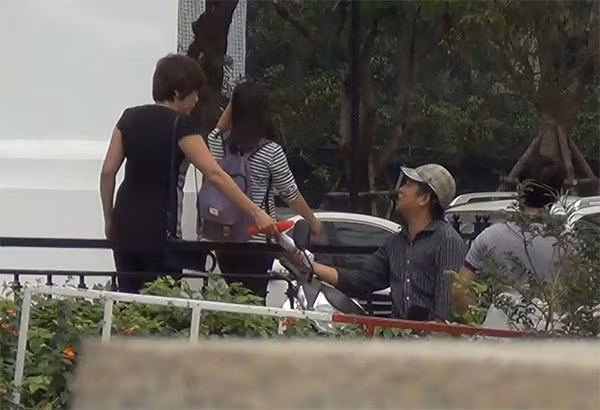 Hình ảnh Cơ quan ANĐT cung cấp khi Trần Hồng yến vừa thực hiện giao dịch mua bán hóa đơn GTGT.