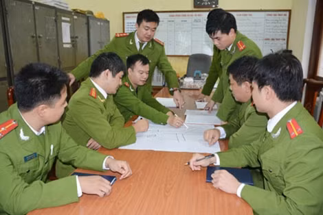 CBCS Phòng Cảnh sát hình sự - Công an tỉnh Tuyên Quang họp án.