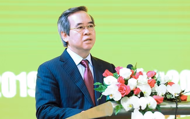 Bộ Chính trị đã quyết định thi hành kỷ luật đồng chí Nguyễn Văn Bình bằng hình thức cảnh cáo