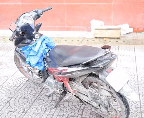 Chiếc xe máy được Tân sử dụng để gây án. Chiếc xe máy được Tân sử dụng để gây án.
